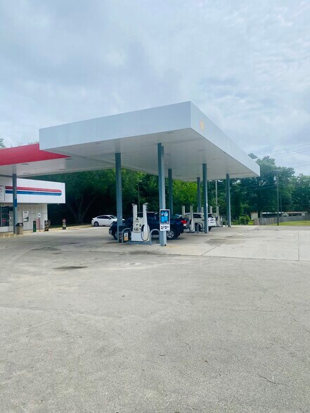 More Photos Of 5711 Blountstown Hwy, Tallahassee Service Station For Sale