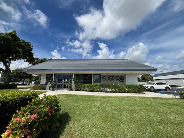 More Photos Of 3249 N Federal Hwy, Boca Raton Restaurant For Lease