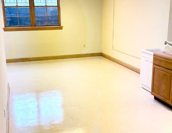 More Photos Of W62N225 Washington Ave, Cedarburg Medical For Lease