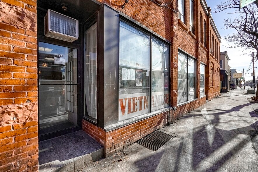 More Photos Of 369 Keele St, Toronto Restaurant For Lease