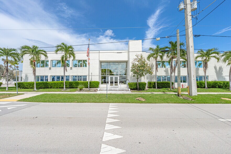 Primary Photo Of 3000-3004 SW 2nd Ave, Fort Lauderdale Unknown For Lease