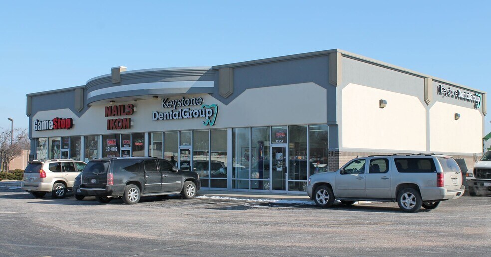 More Photos Of 7225-7235 N Keystone Ave, Indianapolis Unknown For Lease