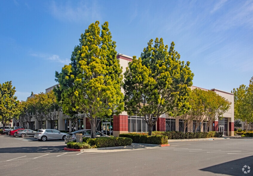 More Photos Of 2130-2162 Ringwood Ave, San Jose Showroom For Sale