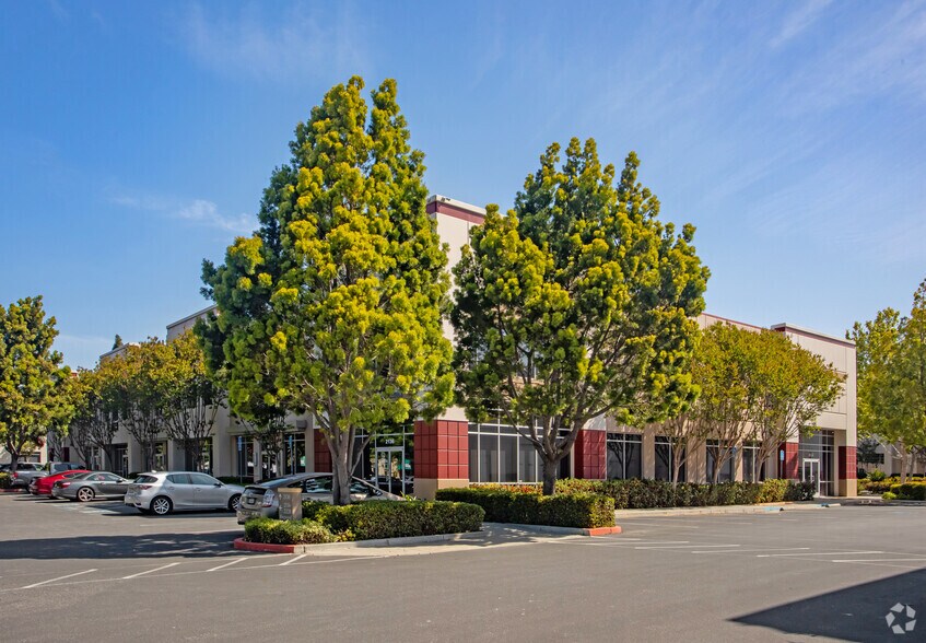 More Photos Of 2130-2162 Ringwood Ave, San Jose Showroom For Sale