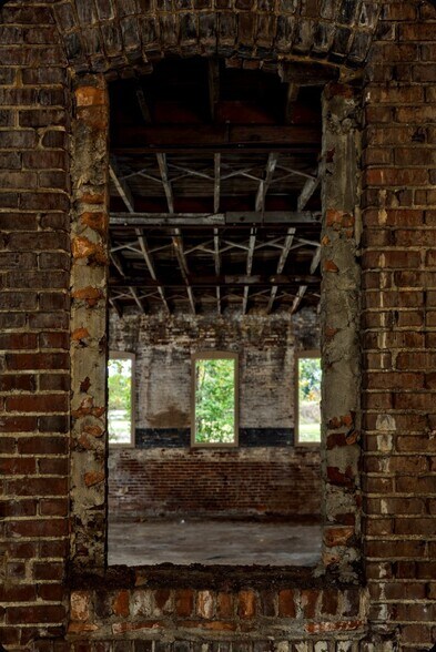 More Photos Of 305 S Orange Ave, Eufaula Industrial For Sale