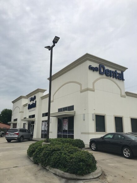 More Photos Of 8012 Howard Dr, Houston Storefront Retail Office For Lease
