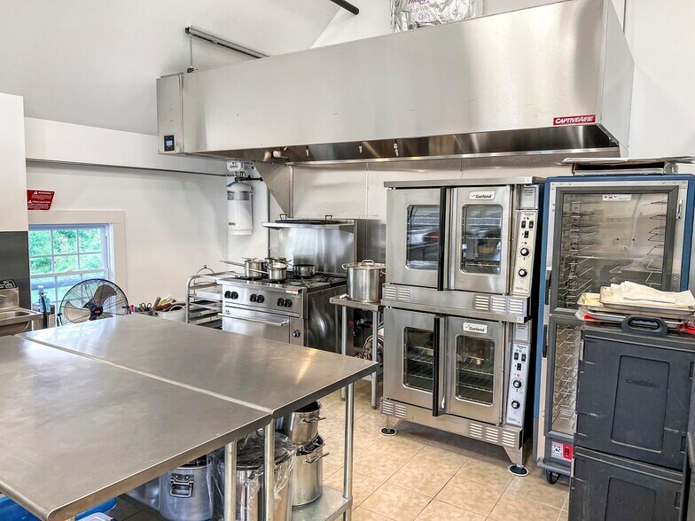 More Photos Of 164 Mayville Rd, Bethel Specialty For Sale