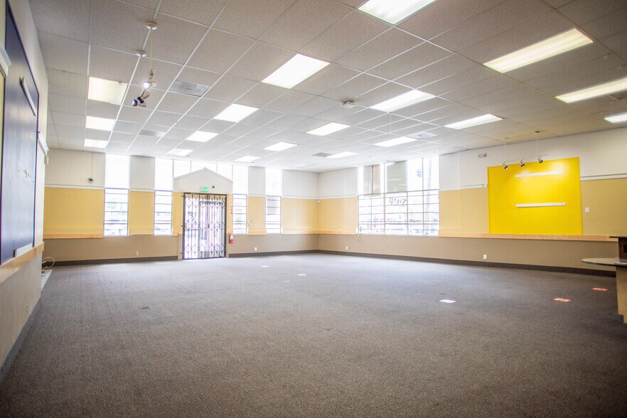 More Photos Of 3400 International Blvd, Oakland Storefront For Sale