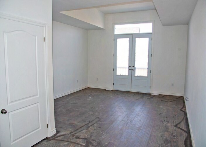 More Photos Of 2700 Mewburn Rd, Niagara Falls Apartments For Sale