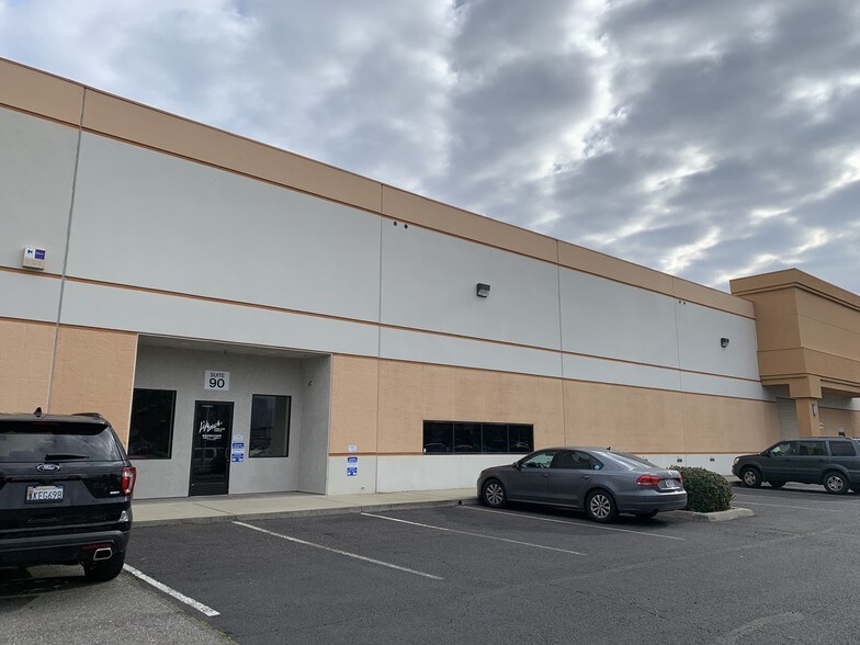 More Photos Of 411 Otterson Dr, Chico Warehouse For Lease