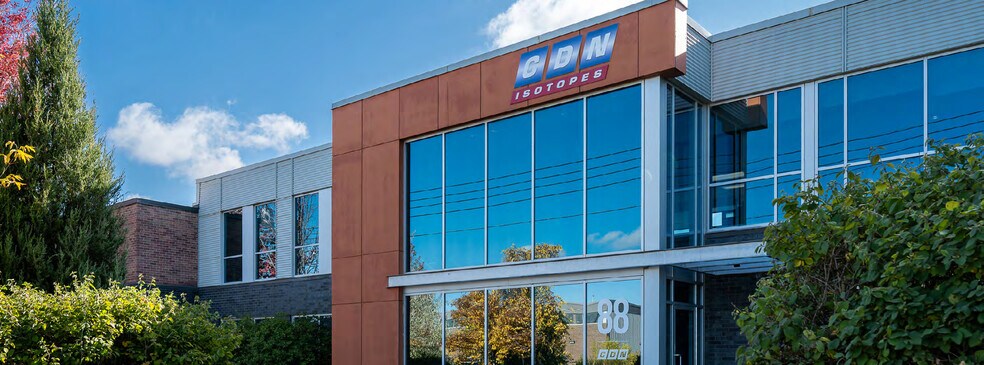 More Photos Of 88 Av Leacock, Pointe-claire Manufacturing For Sale