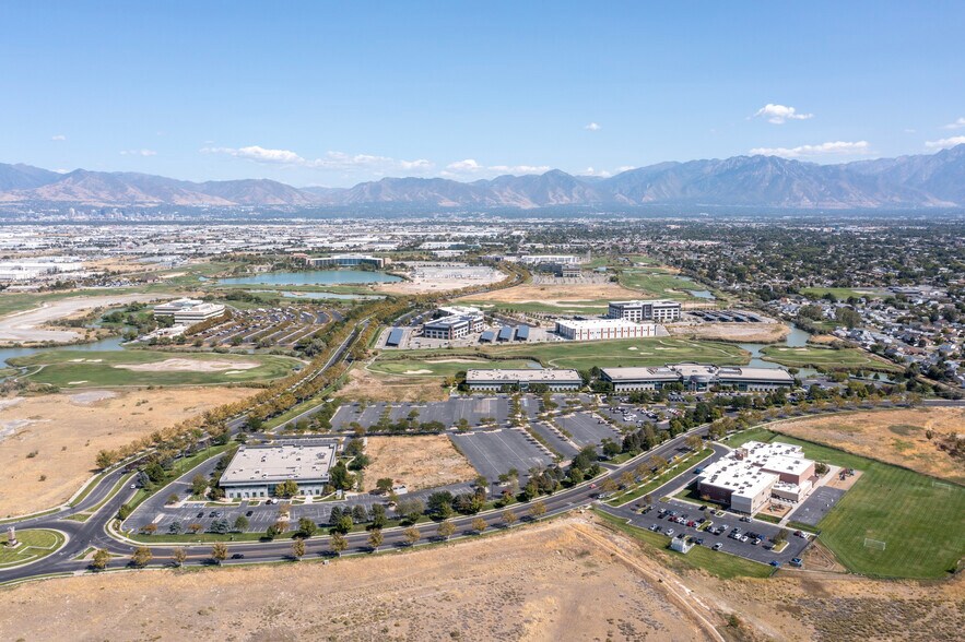 More Photos Of ,  Office For Sale