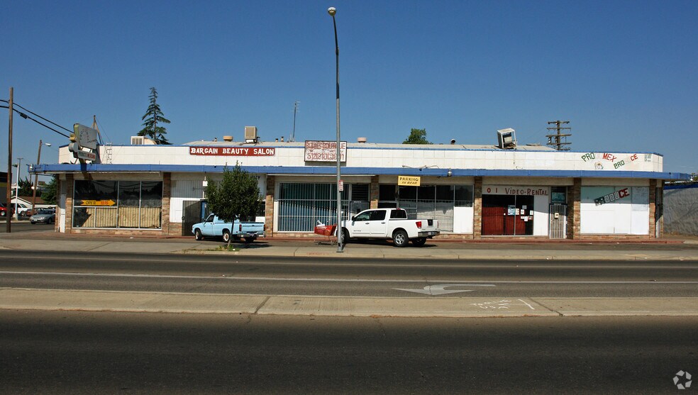 Primary Photo Of 1261 N 1st St, Fresno Freestanding For Sale