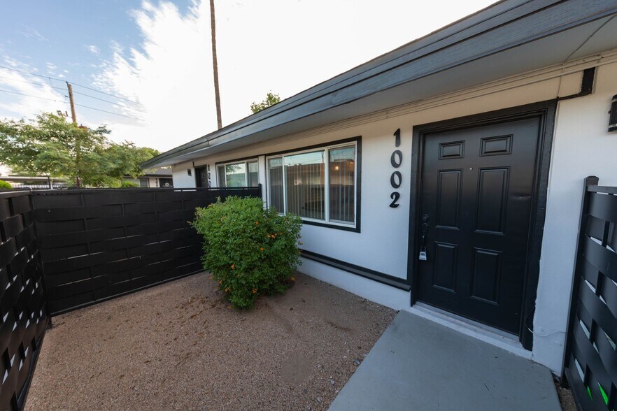 More Photos Of 6725 E Earll Dr, Scottsdale Apartments For Sale