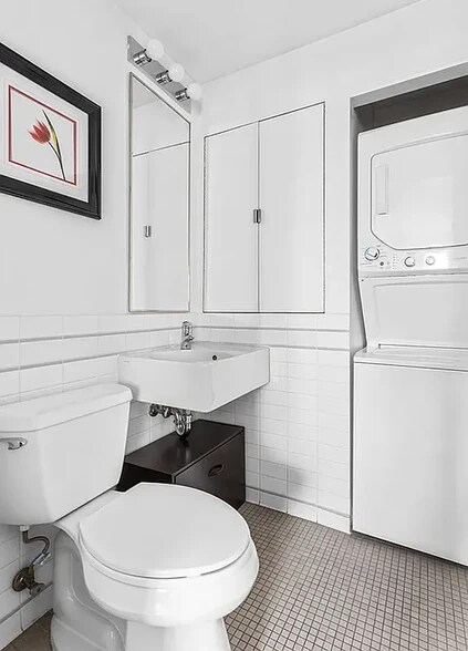 More Photos Of 250 E 32nd St, New York Office Residential For Sale