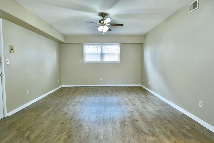 More Photos Of 203-205 Churchill Hubbard Rd, Youngstown Apartments For Sale