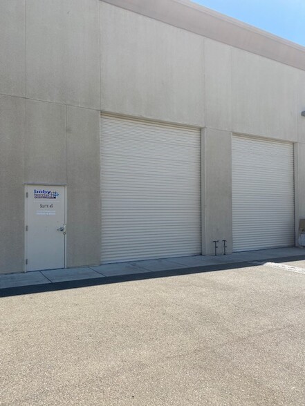 More Photos Of 450 W Larch Rd, Tracy Warehouse For Lease