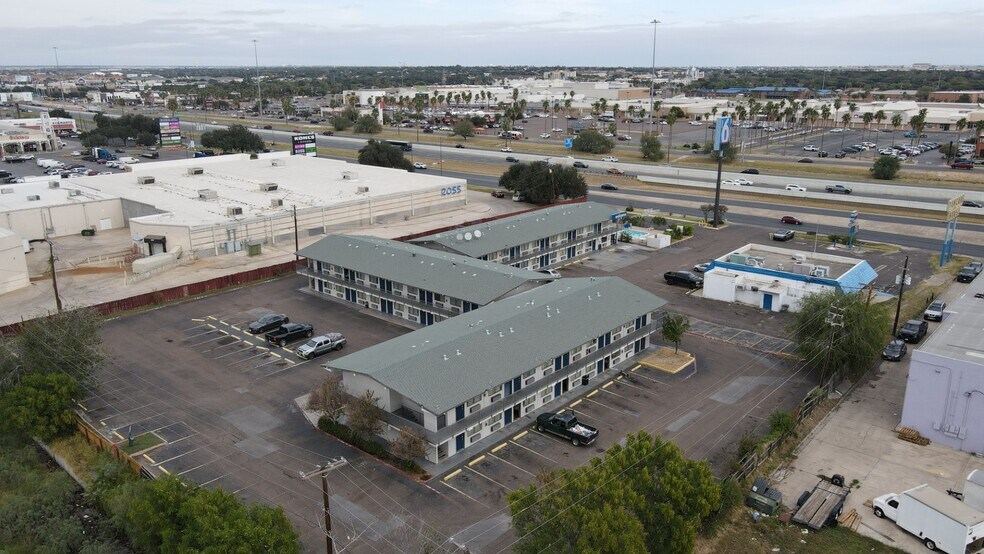 More Photos Of 5310 San Bernardo Ave, Laredo Hotel For Sale