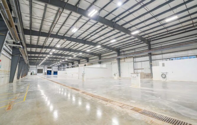 More Photos Of 347 Middlesex Rd, Tyngsborough Warehouse For Lease