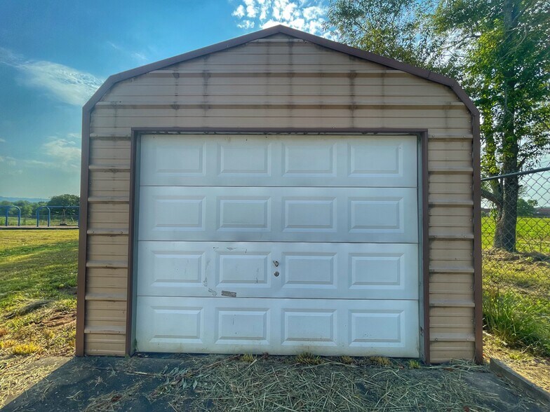 More Photos Of 660 Pine Ridge Rd, Pottsville Daycare Center For Sale