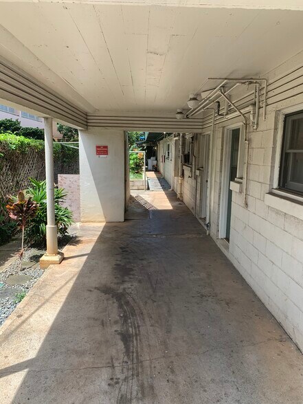 More Photos Of 2023 Date St, Honolulu Apartments For Sale