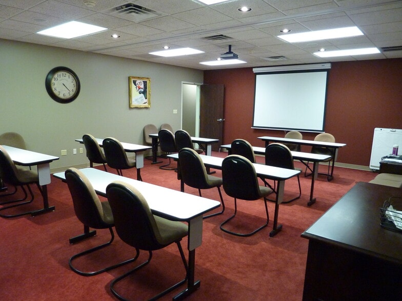 More Photos Of 1477 E 83rd Ave, Merrillville Medical For Sale