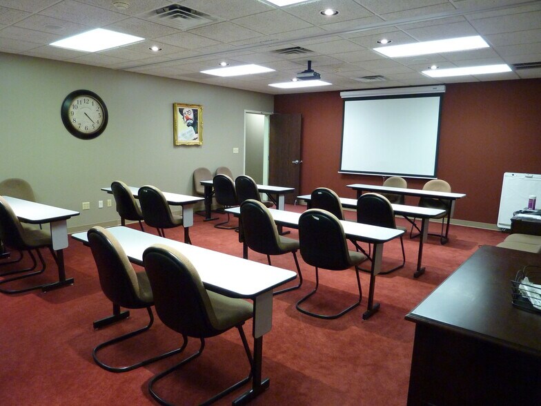 More Photos Of 1477 E 83rd Ave, Merrillville Medical For Lease
