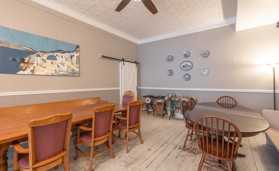 More Photos Of 305 S Alvarado Ave, Belle General Retail For Sale