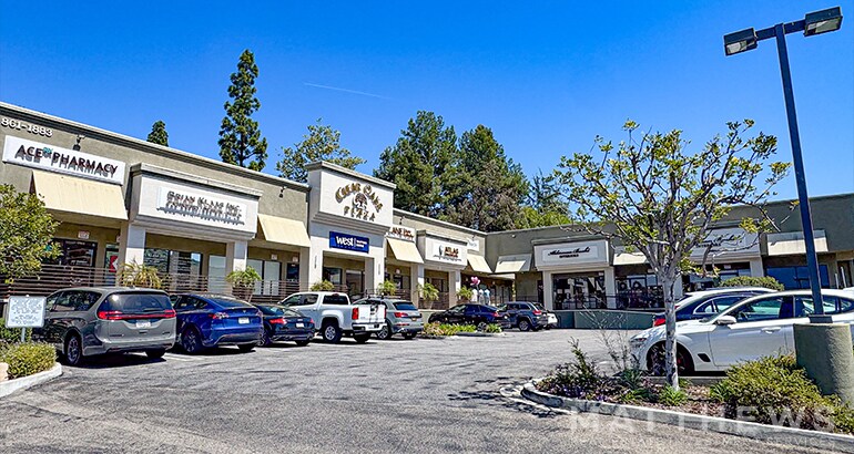 More Photos Of 1861-1883 E Thousand Oaks Blvd, Thousand Oaks General Retail For Lease