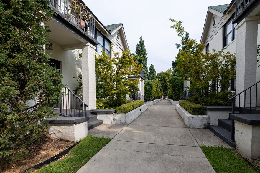 More Photos Of 1796-1800 Poplar Ave, Memphis Apartments For Sale