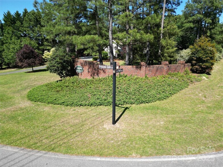 More Photos Of TBD TBD Queens Cove Way, Carthage Land For Sale