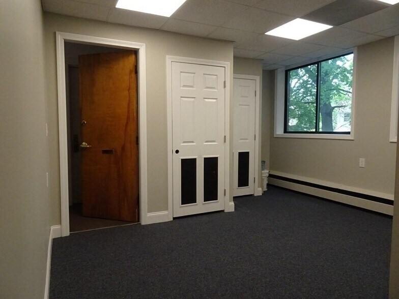 More Photos Of 701 Washington St, Newton Medical For Lease