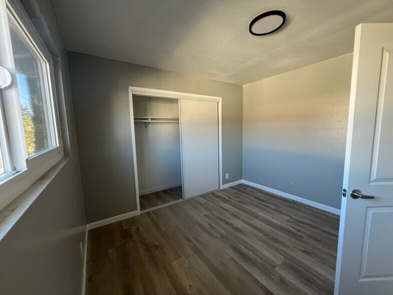 More Photos Of 5368 Fairfax Ave, Oakland Multifamily For Sale