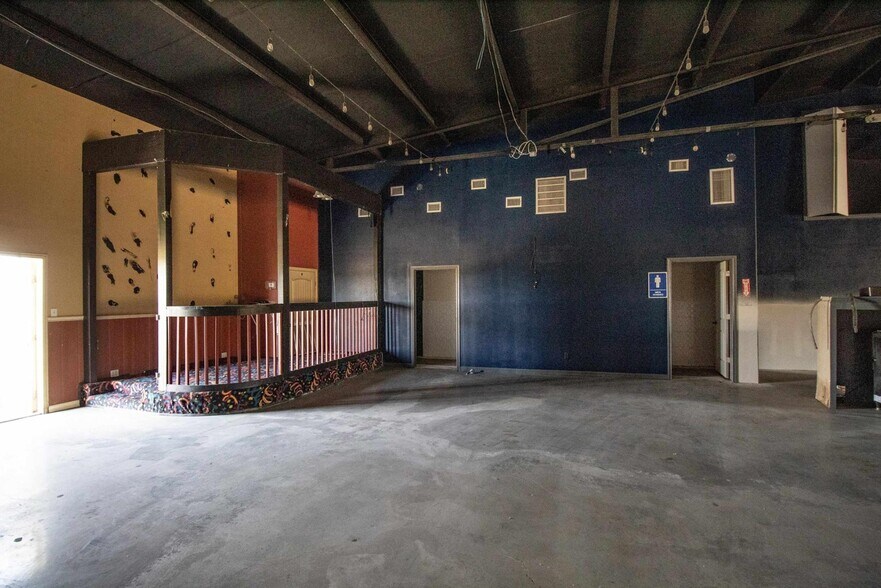 More Photos Of 5029 U.S. 83 hwy, Falcon Warehouse For Sale
