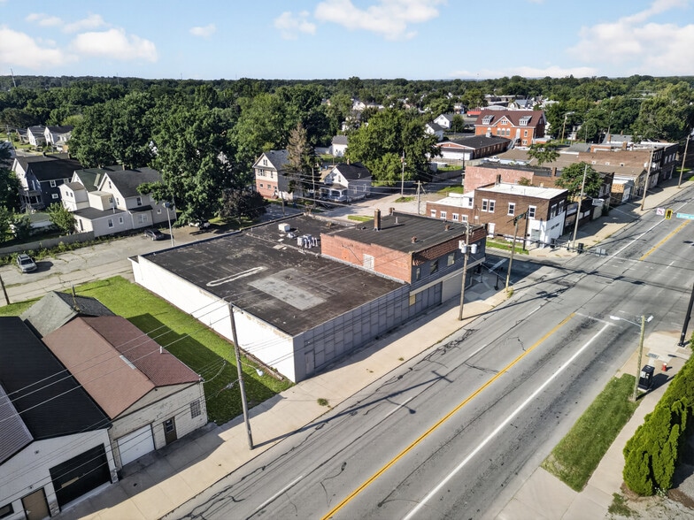 More Photos Of 300 E 28 St, Lorain General Retail For Sale