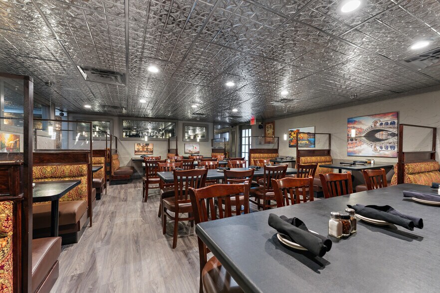 More Photos Of 4305 Portage St NW, Canton Restaurant For Sale