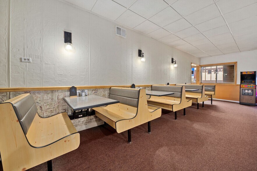 More Photos Of W10595 County Road K, Elcho Restaurant For Sale