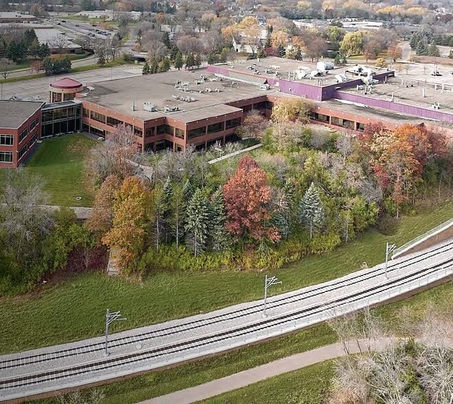 More Photos Of 10600 Bren Road W, Minnetonka Manufacturing For Sale