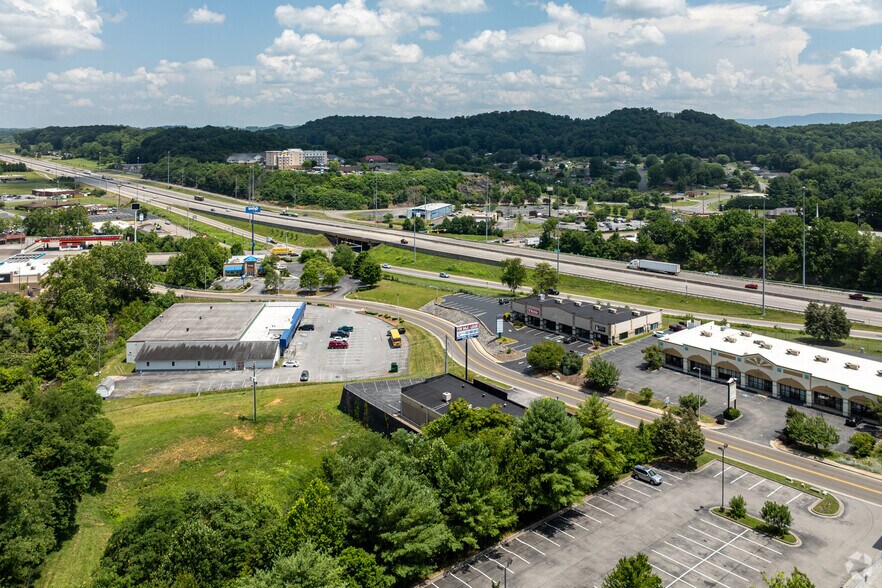 More Photos Of 3176 Linden Dr, Bristol Freestanding For Sale