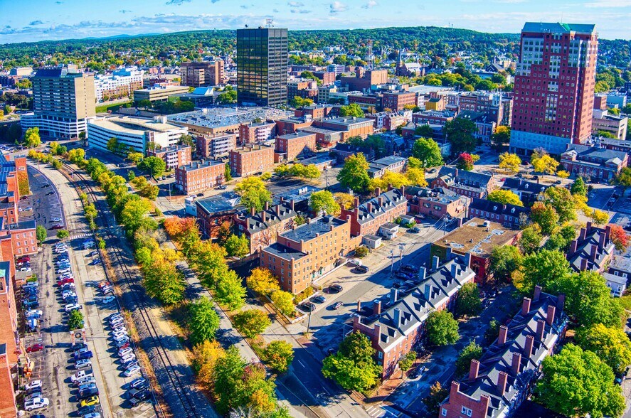 More Photos Of 99 Middle St, Manchester Office Residential For Sale