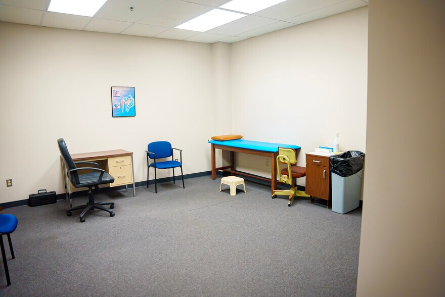 More Photos Of 1301 W Forest Grove Rd, Vineland Flex For Lease