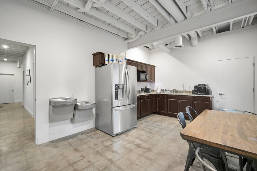 More Photos Of 1711 Price St, Savannah Office For Lease