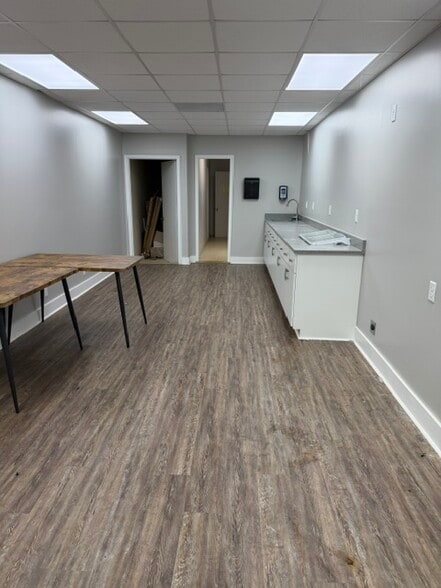 More Photos Of 152 Homochitto St, Natchez Light Manufacturing For Lease