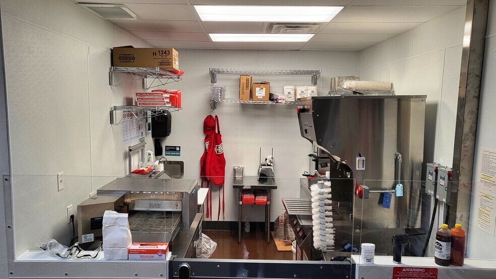 More Photos Of 101 E 22nd St, Greeley Convenience Store For Sale