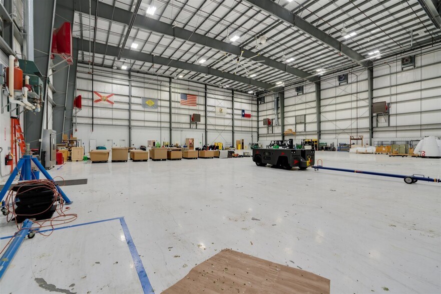 More Photos Of 2841 E Empire St, Bloomington Airplane Hangar For Sale