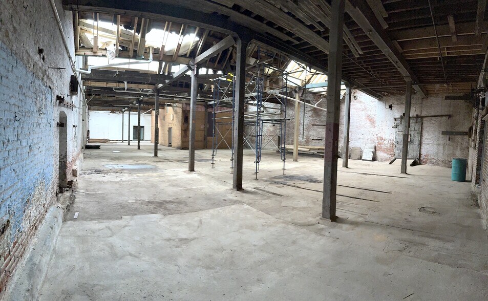 More Photos Of 1930 E Huntingdon St, Philadelphia Warehouse For Lease