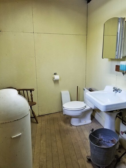 More Photos Of 12 Harmony St, Adams Warehouse For Sale