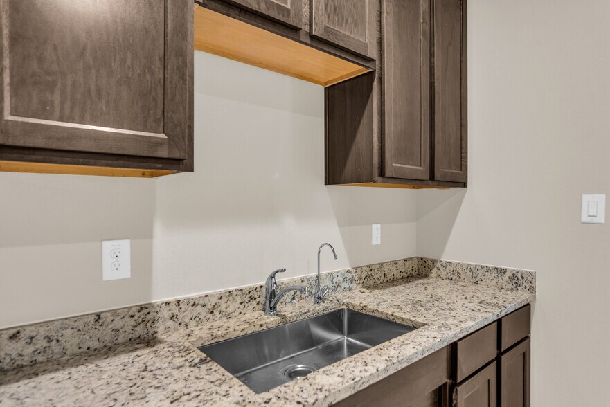 More Photos Of 2601 Little Elm Pky, Little Elm Medical For Lease