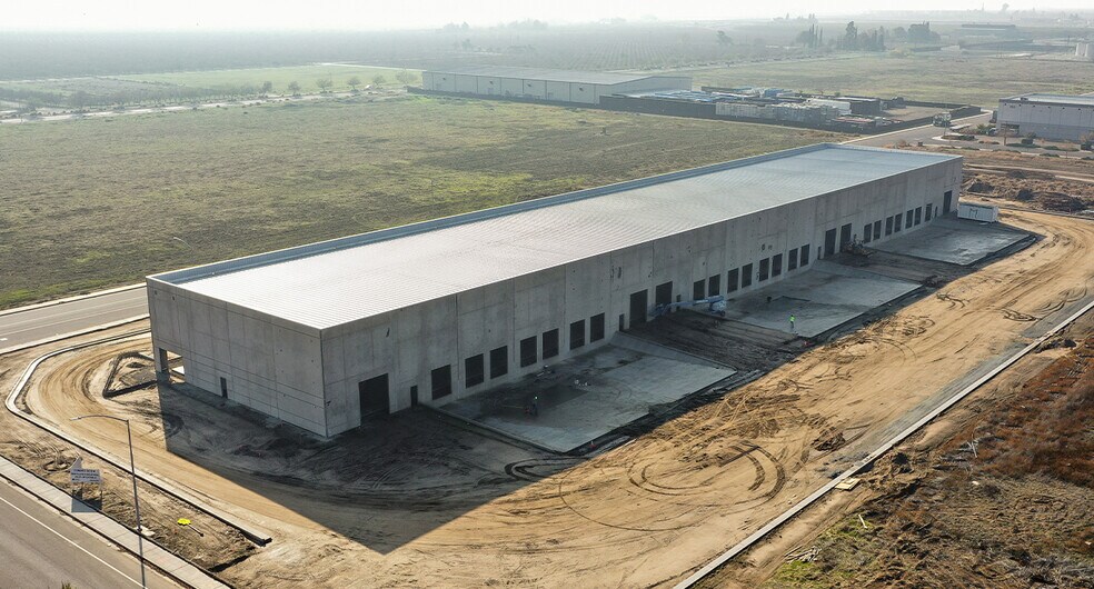 Primary Photo Of 1960 Independence Dr, Madera Warehouse For Lease