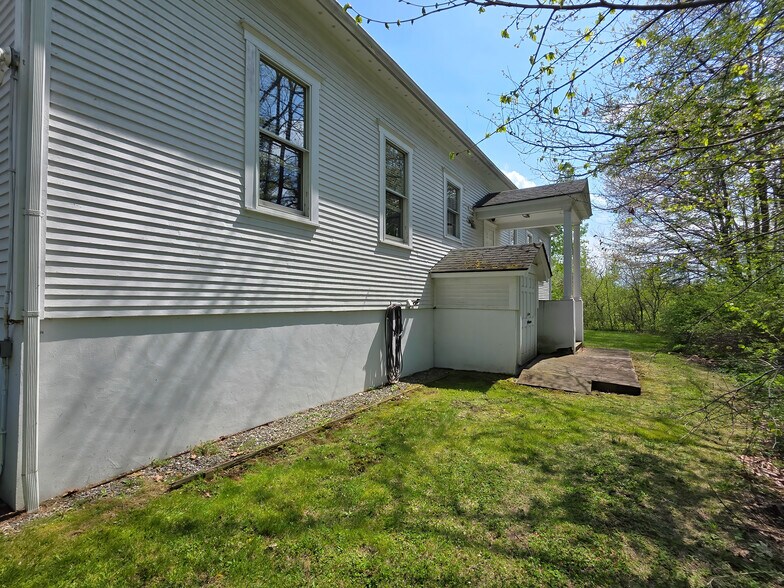More Photos Of 338 E Montpelier Rd, Barre Town Office For Sale